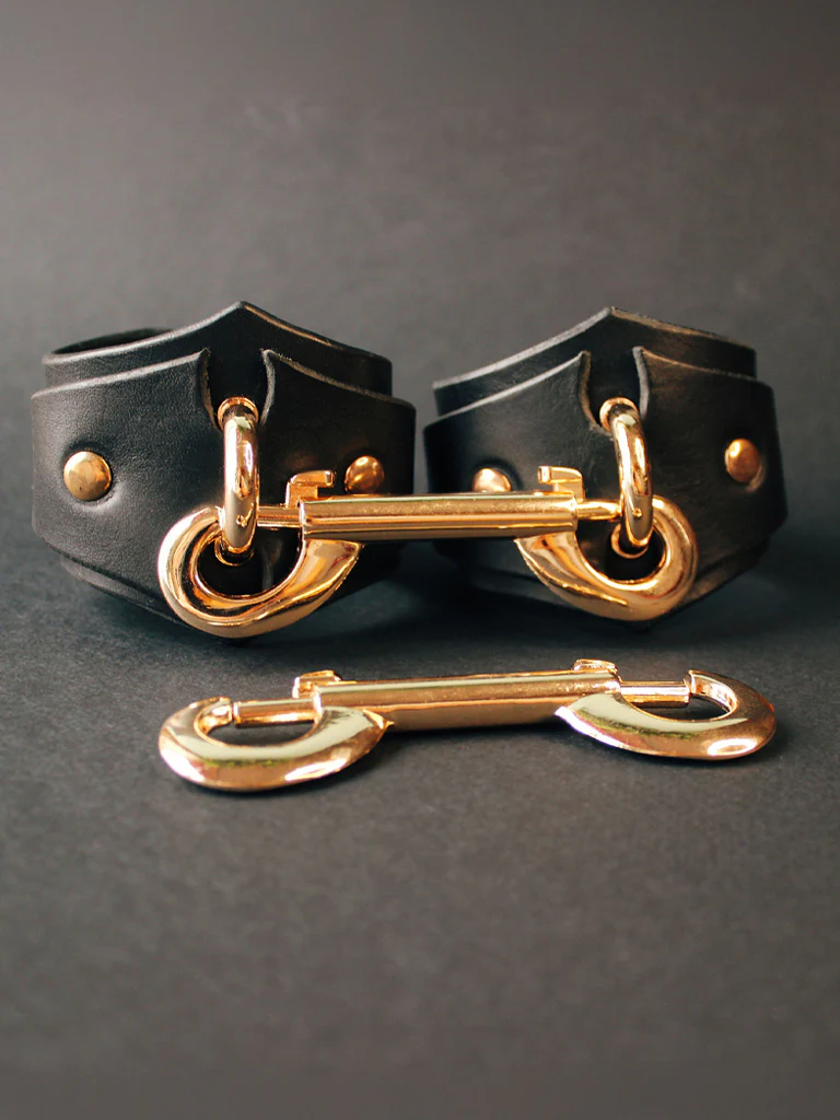 BDSM Kit Bondage Collar with Handcuffs - Image 5